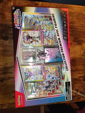Coffret Pokémon figurines évolution prismatique