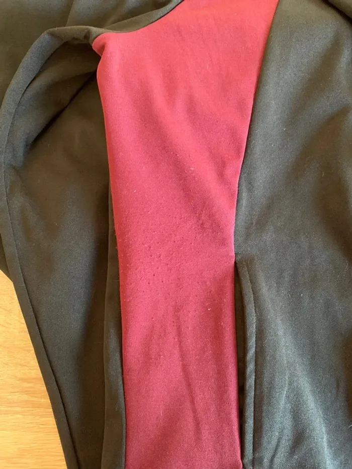 Tee shirt et veste de sport - photo numéro 3