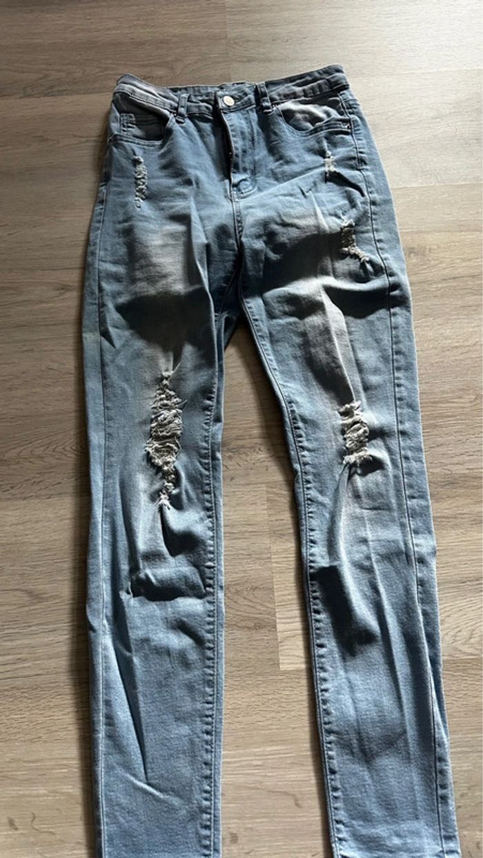 Jean skinny à trou