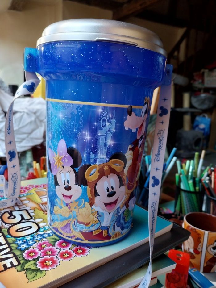 Saut à pop corn 25 ans disneyland Paris