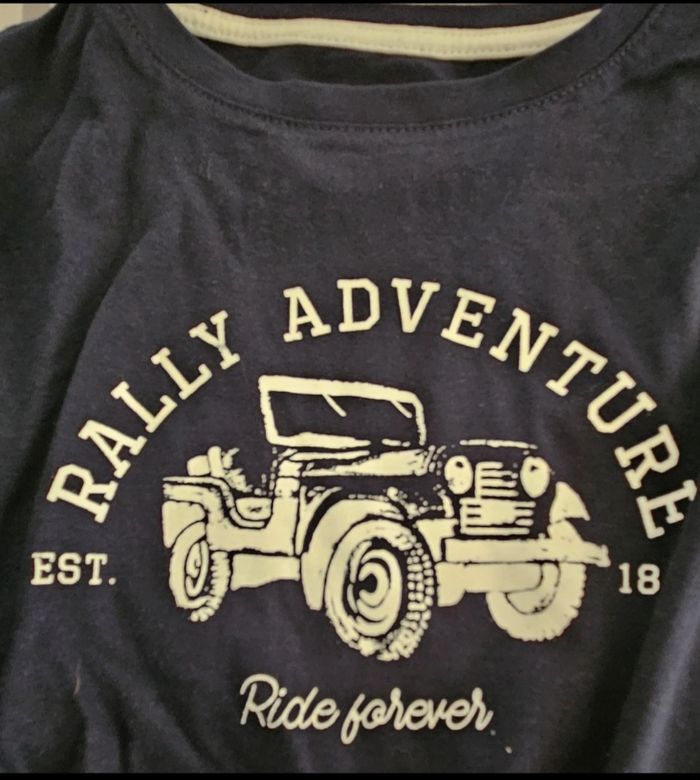 Vend 3 pulls a col roulé, 2 tee-shirts manches longues  garçons 10 ans - photo numéro 5