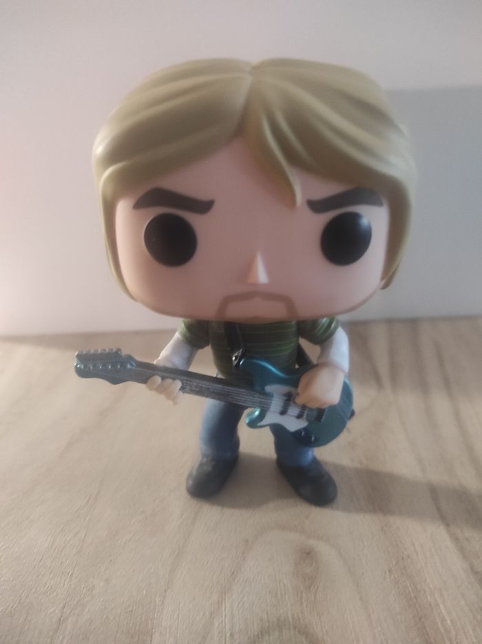 Figurine Funko pop Kurt Cobain 65 ( Nirvana )