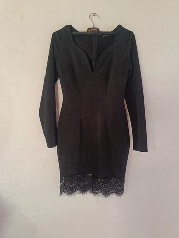 Robe noire élégante T36 en très bon état