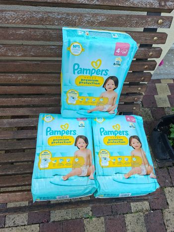 3 sac pampers prenium t4