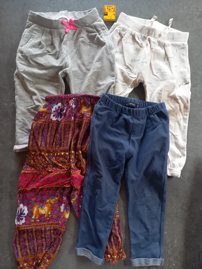 Lot pantalons 24 mois