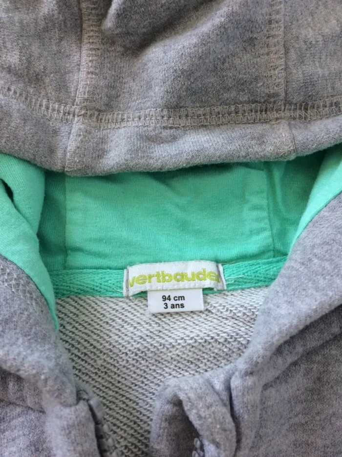Gilet à capuche / Sweat Vertbaudet - photo numéro 2