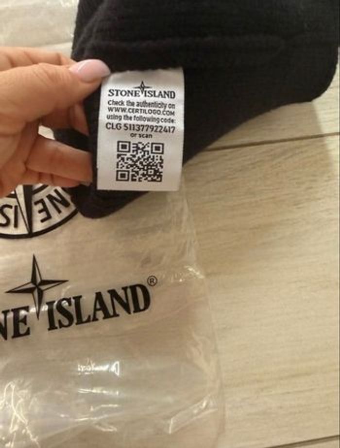 Bonnet stone island noir neuf - photo numéro 4