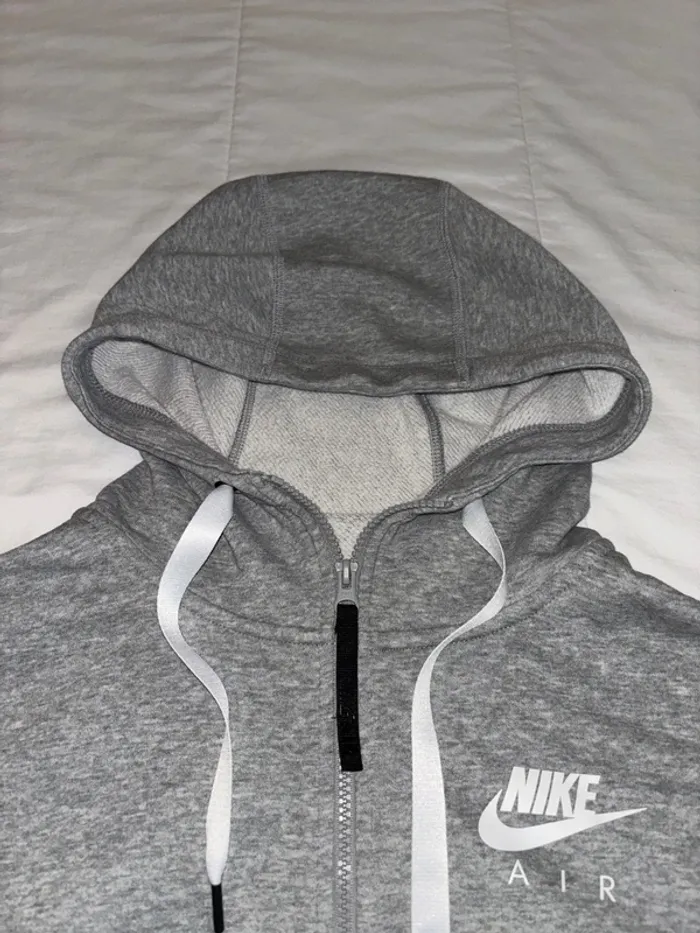 Veste à capuche Nike - photo numéro 4