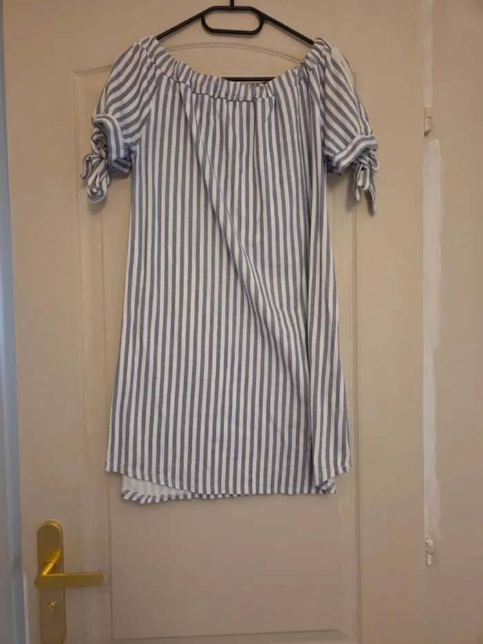 robe manches dénudées