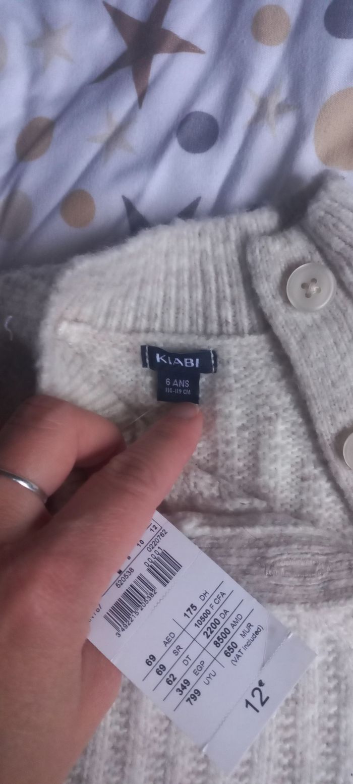 Pull Kiabi 6 ans - photo numéro 2