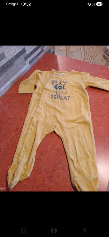 Pyjama bébé taille 12 mois