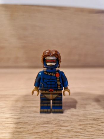Figurine type lego Cyclops X-Men Marvel