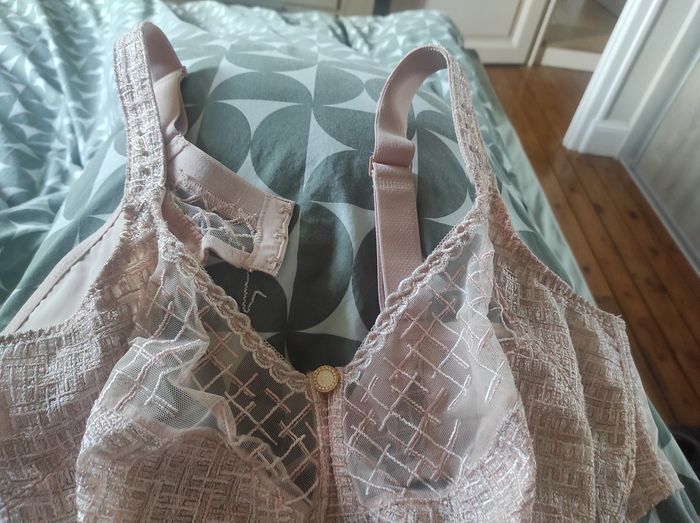 Soutien gorge - photo numéro 5