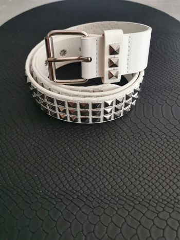 Ceinture style punk années 80 blanche