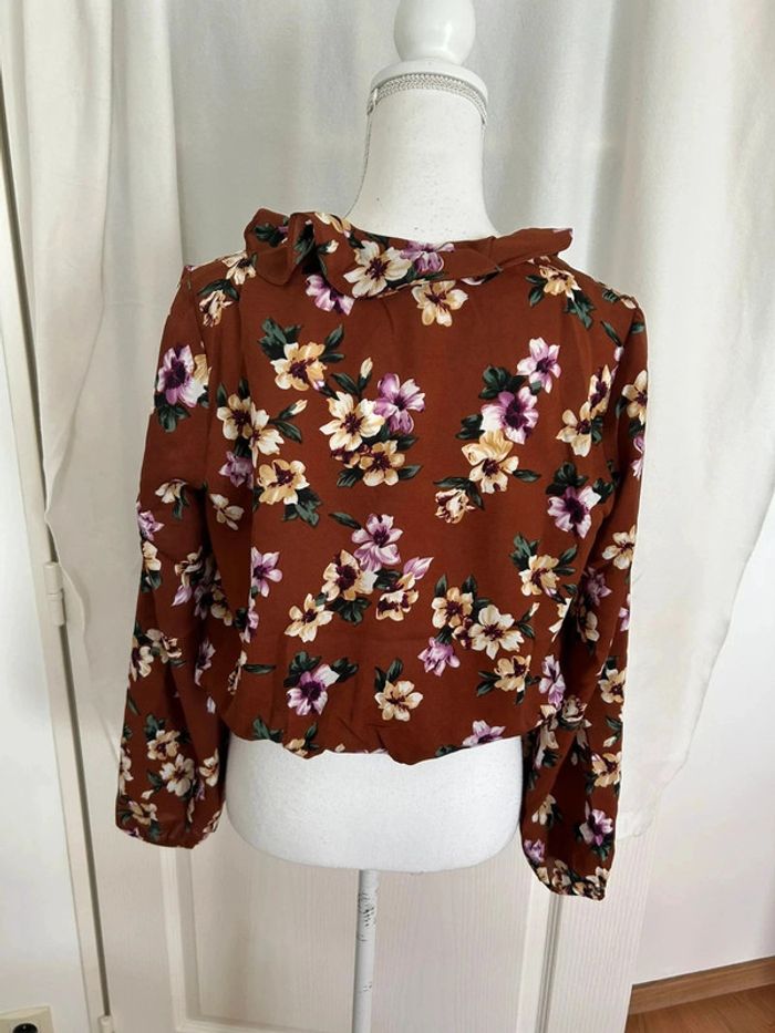 Blouse à fleur - photo numéro 5