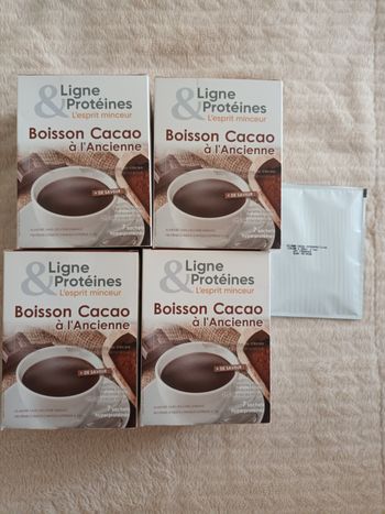 Lot 4 boîtes de boissons cacao ligne & proteines