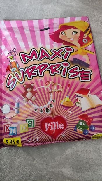 Pochette surprises Fille