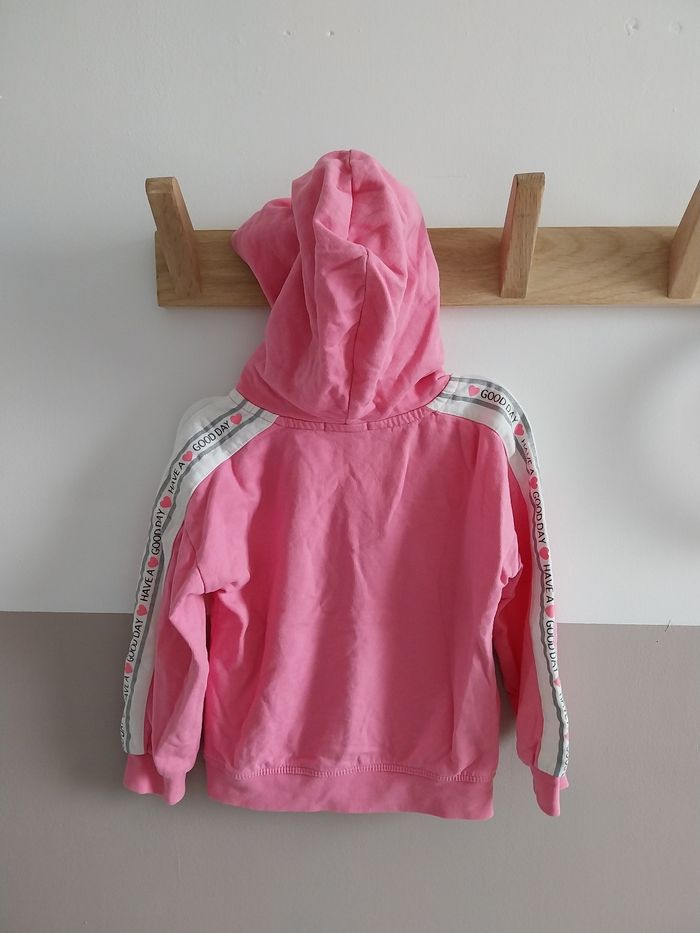 Veste avec capuche 3 ans - photo numéro 3