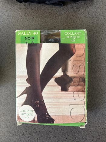 Collant opaque 40 t.3 neuf