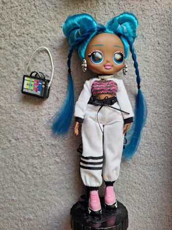 Poupée LOL Chillax