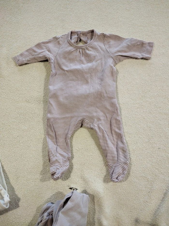 Lot pyjamas - photo numéro 2