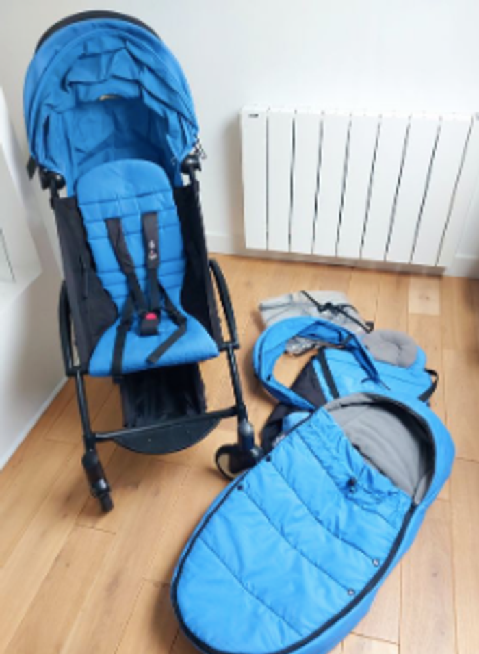 Poussette yoyo avec packs, chancelière et accessoires
