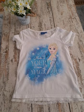 T shirt la reine des neige avec bas en dentelle