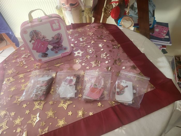 4 différents puzzles janod