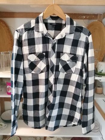 Chemise à carreaux