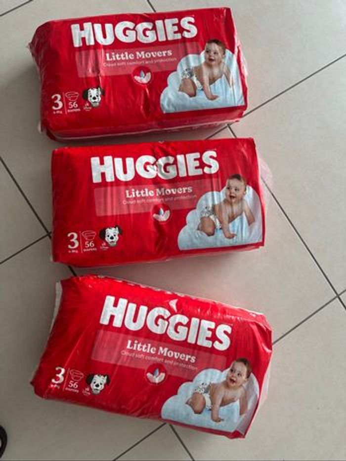 Lot 3 paquets Huggies taille 3
