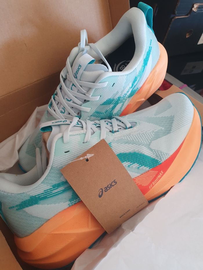 Basket Asics novoblast 42.5 neuves - photo numéro 7