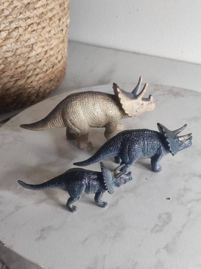 Lot dinosaures triceratops - photo numéro 2