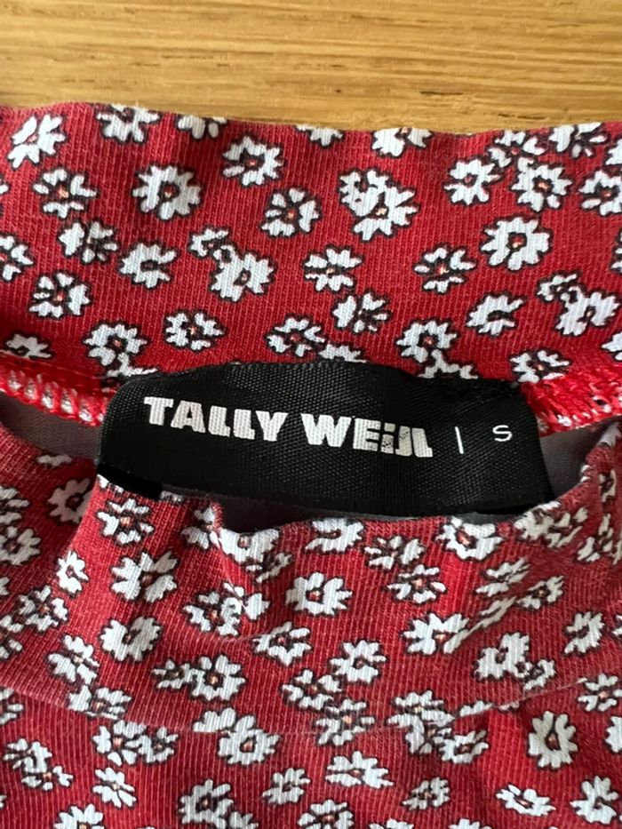 Teeshirt à motifs fleurs - photo numéro 2