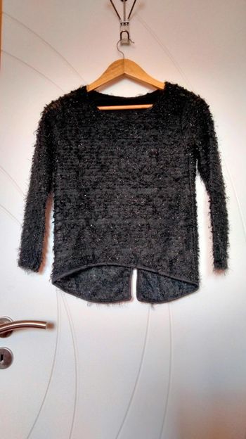 Pull de soirée noire à paillettes