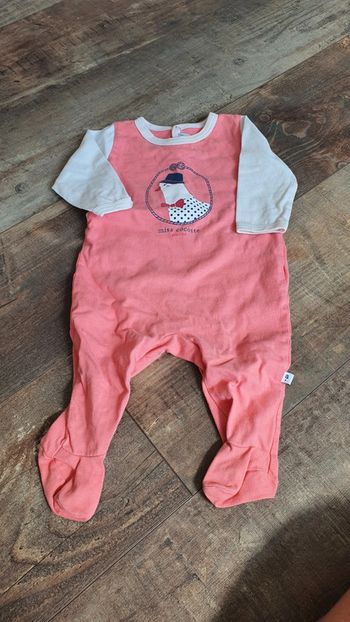 Très beau pyjamas léger absorba 6 mois 68 cm en excellent état 👌