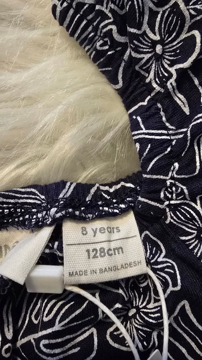 (Neuves non portées) 🏷🩷🩷🩷🥰lot robes printemps/ete 8ans Fille 🥰🩷 - photo numéro 5