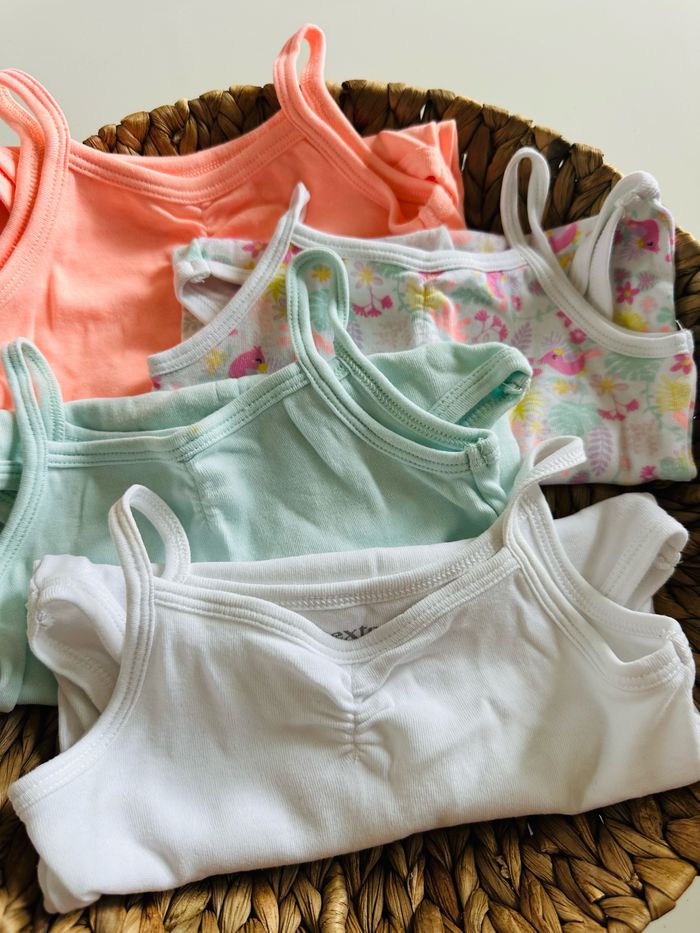 Lot de 4 bodys bretelles fille 9 mois - photo numéro 2