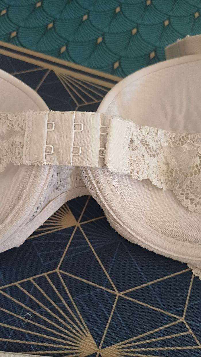 Ensemble soutien gorge  culotte - photo numéro 4