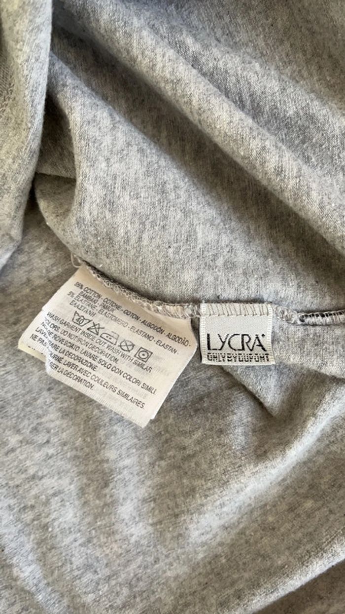 Teeshirt taille s - photo numéro 5