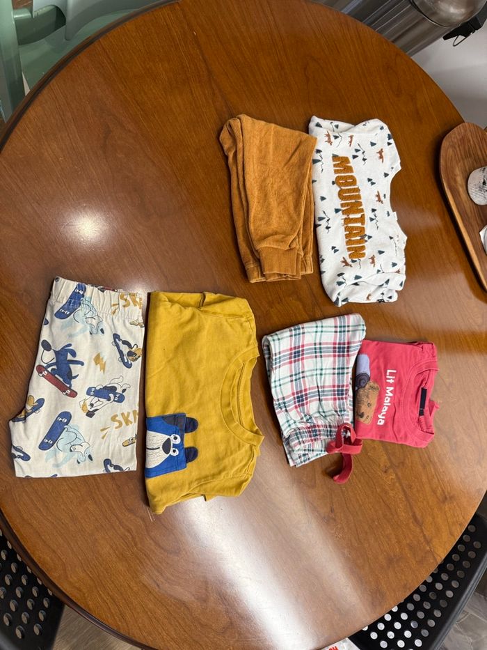 Lot des pyjamas - photo numéro 3