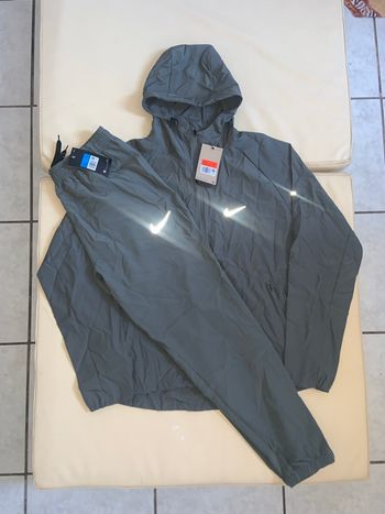 Running Survêtement Ensemble Jogging gilet Nike Gris Taille M Neuf avec étiquette