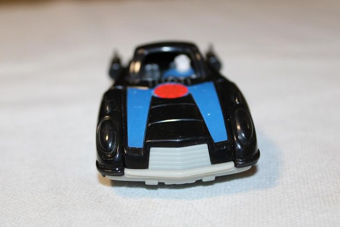 Disney voiture des indestructibles - photo numéro 8