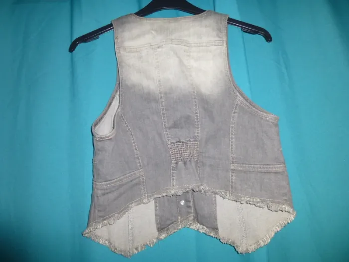 veste en jean sans manche KIABI taille 42 - photo numéro 3
