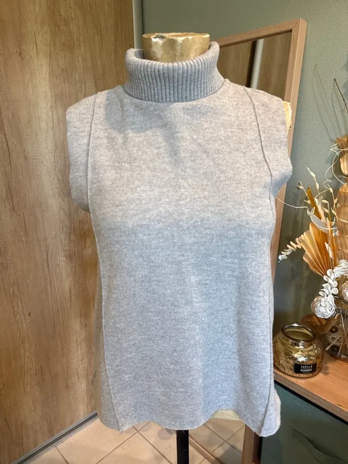 Très bel ensemble pull sans manches col roulé et pantalon large femme - photo numéro 2