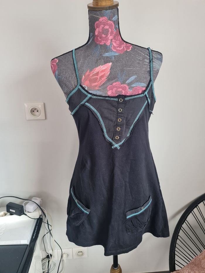 Nuisette noire - photo numéro 2