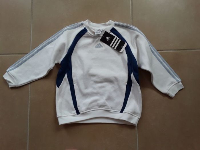 Sweat blanc bleu ADIDAS fille 4 ans NEUF