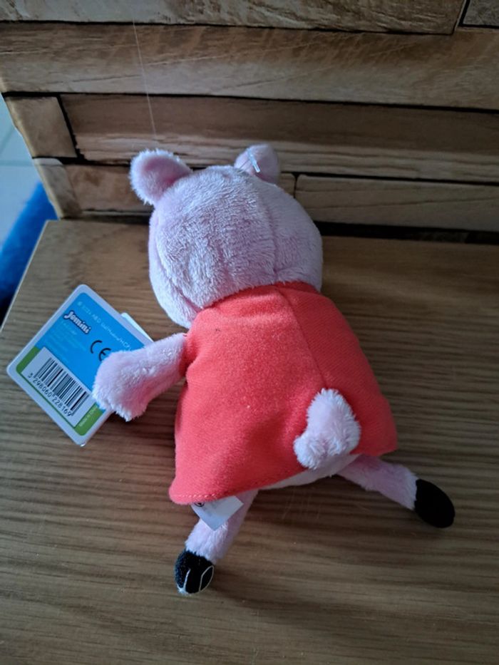 Peluche peppa pig - photo numéro 2