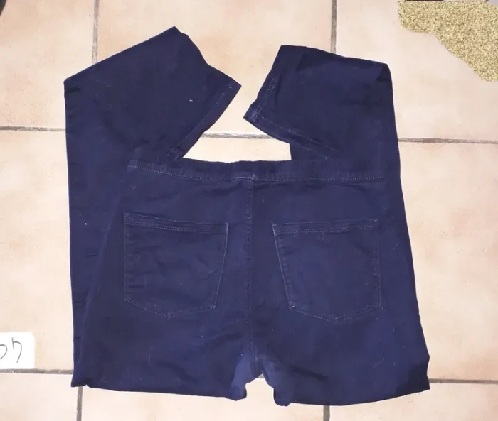 Pantalon femme T 38 - photo numéro 3