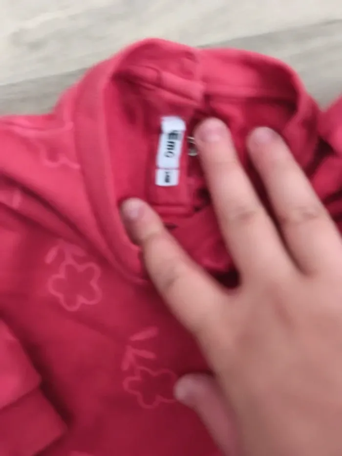 Joli sweat rose -rouge taille 18 mois marque gemo - photo numéro 3