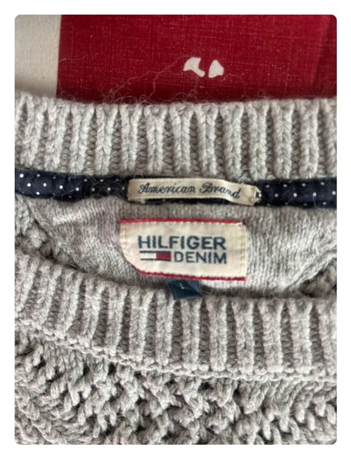 Pull Torsadé Tommy Hilfiger taille L gris motif broderie - photo numéro 4